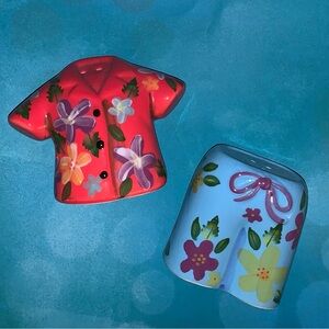 Set of Vintage Hawaiian Themed Salt and Pepper Shakers.